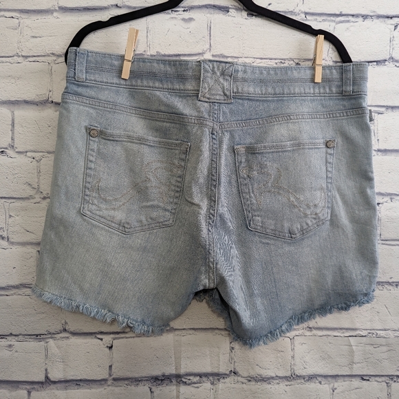 Rock & Republic Bonnaroo Denim Frayed Hem Jeans Shorts Women's Size 16 - Picture 3 of 10